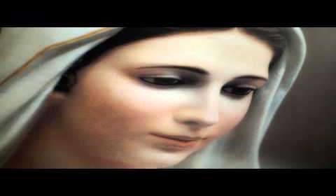 Oración de Consagración a la Virgen María: Un Acto de Fe
